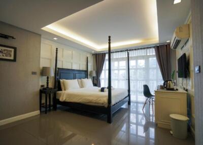 12 rooms hotel for sale in Muang Chiang Mai