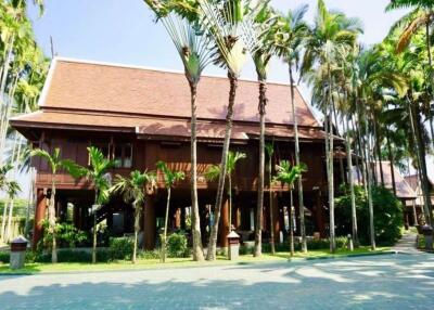 Luxurious Thai Lanna house for sale in San Sai, Chiang Mai