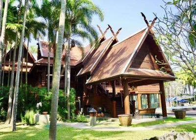 Luxurious Thai Lanna house for sale in San Sai, Chiang Mai