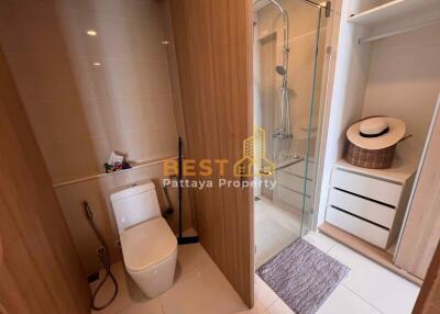 1 Bedroom Condo in The Riviera Wong Amat Beach Wongamat C011984