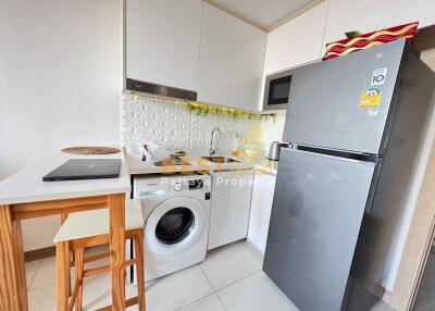 1 Bedroom Condo in The Riviera Wong Amat Beach Wongamat C011984