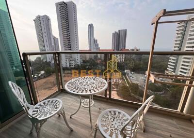 1 Bedroom Condo in The Riviera Wong Amat Beach Wongamat C011984