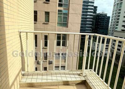 1 Bedroom Furnished Condo with Balcony - Langsuan