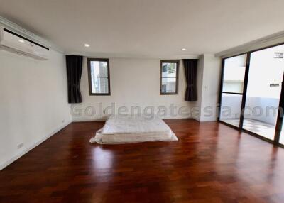 3 Bedrooms Apartment with large terrace - Asok