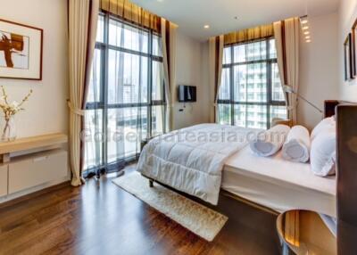 1 Bedroom Condo at The XXXIX by Sansiri Sukhumvit 39 for rent