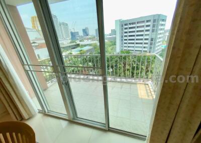 3 Bedrooms Furnished Condo For Rent The Fullerton Sukhumvit 57-61