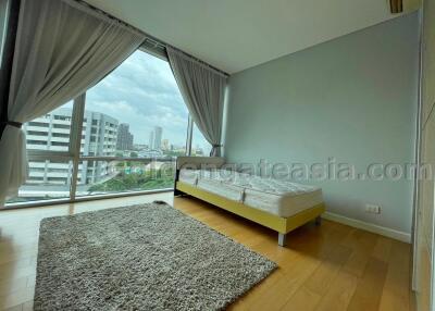 3 Bedrooms Furnished Condo For Rent The Fullerton Sukhumvit 57-61