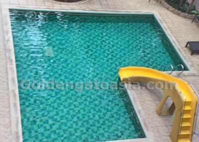 Spacious 3 Bedrooms Furnished Apartment - Ekkamai