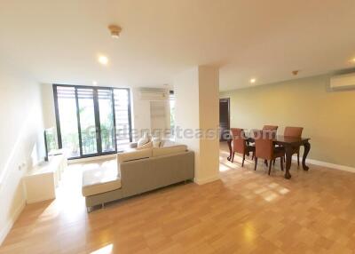 Spacious 3 Bedrooms Furnished Apartment - Ekkamai