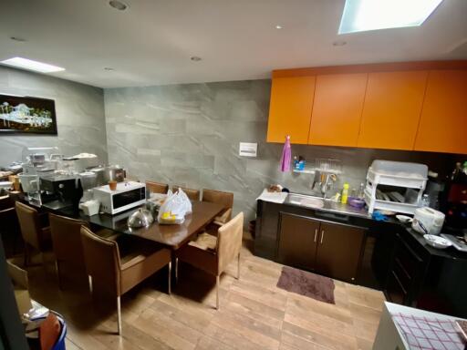 Modern kitchen with dining area