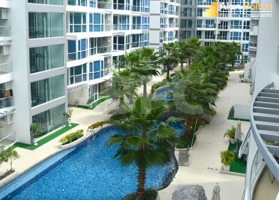 Pool View 2 Bed 1 Bath Condo in Central Pattaya CR6578