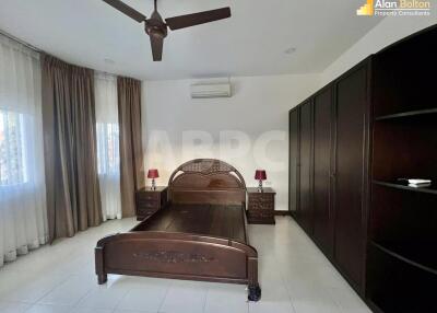 5 Bed 5 Bath in East Pattaya HR2794