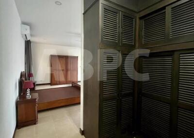 5 Bed 5 Bath in East Pattaya HR2794