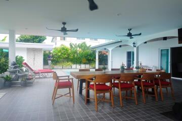 3 Bedroom Pool Villa with Beautiful Outdoor Areas in East Pattaya