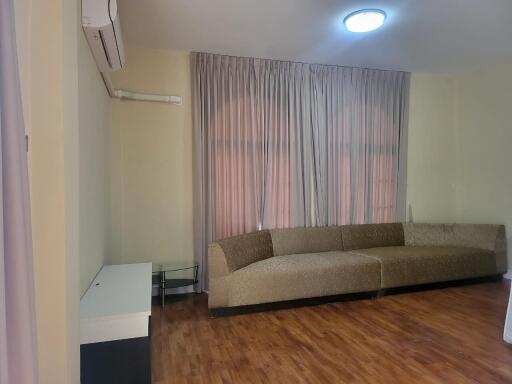 Townhouse for Rent at Casa City Ladprao