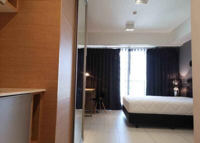 Condo for Rent at The Lofts Ekkamai