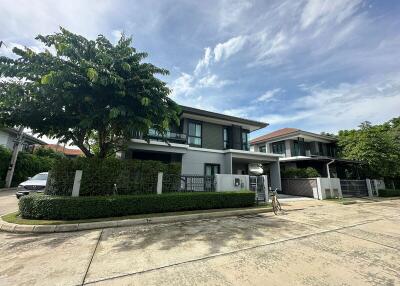 For Rent Pathum Thani Single House Setthasiri Wongwaen-Lamlukka Lam Luk Ka