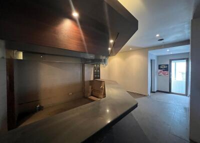 For Sale Bangkok Shophouse Silom BTS Sala Daeng MRT Si Lom Bang Rak