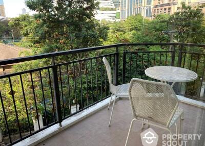 3-BR Condo at The Crest 24 near BTS Phrom Phong