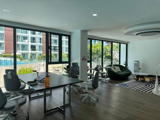 Tastefully Designed 1 Bedroom Condo For Sale in The One Condo