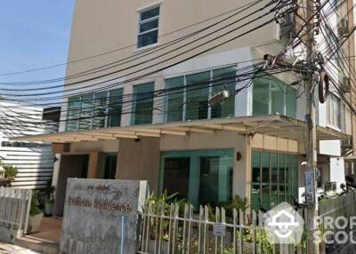 1-BR Condo at Sathorn Residence Condominium near BTS Surasak