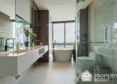 2-BR Condo at Millennium Residence @ Sukhumvit Condominium near BTS Phrom Phong