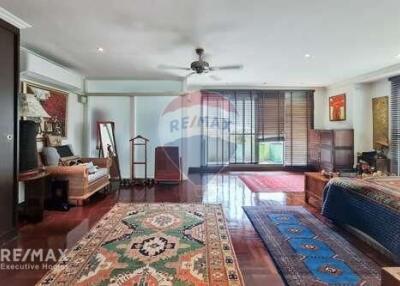 Renovated 3BR Condo for Sale at Regent on the Park 2, Sukhumvit 61 - BTS Ekkamai 14 Mins Walk