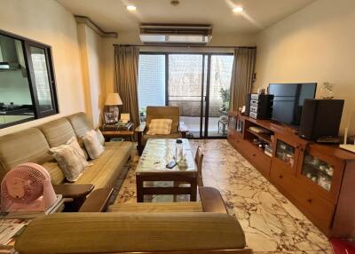 Condo Sukhumvit 43 Sale High Floor