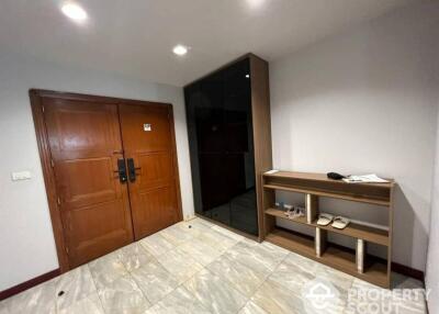 3-BR Condo at President Park Condominium near MRT Queen Sirikit National Convention Centre