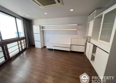 3-BR Condo at President Park Condominium near MRT Queen Sirikit National Convention Centre