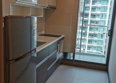 1-BR Condo at Supalai Oriental Sukhumvit 39 near MRT Phetchaburi