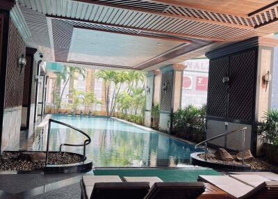 2-BR Condo at Las Colinas near BTS Asok