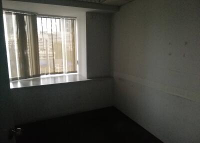 Empty room with a window