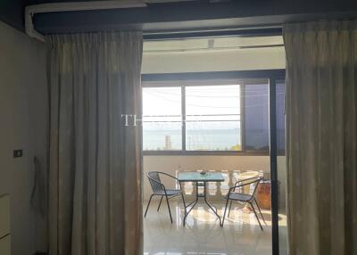 Condo for sale studio 66 m² in Jomtien Complex, Pattaya