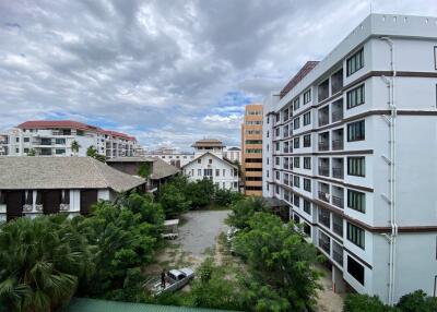2 bed unit for rent in Nimman area, Muang Chiang Mai