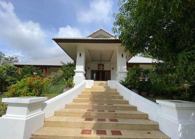 A family home 4 bed house for rent in Mae Rim, Chiang Mai