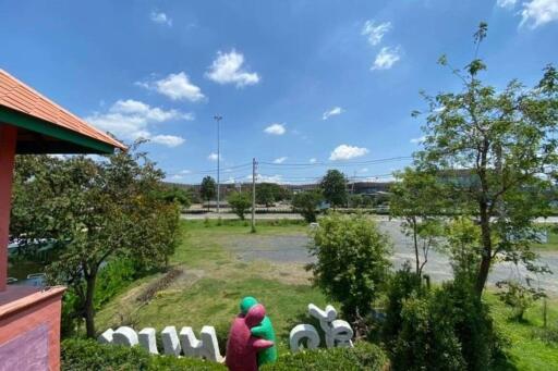 Land with resturant for sale in Muang Chiang Mai