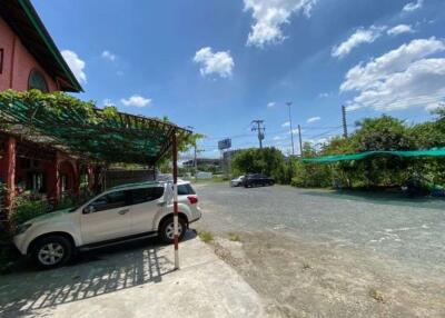 Land with resturant for sale in Muang Chiang Mai