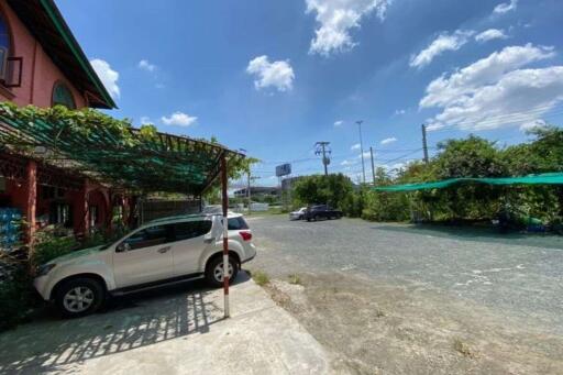 Land with resturant for sale in Muang Chiang Mai