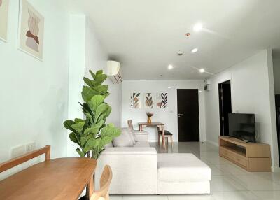 1 bed unit for rent or sale near CMU, Chiang Mai