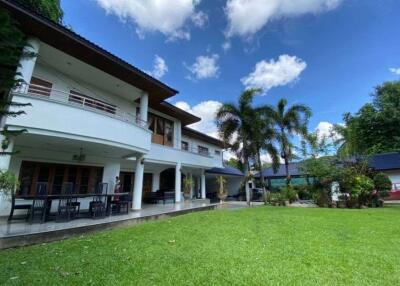 6 bed house for sale in Muang Chiang Mai