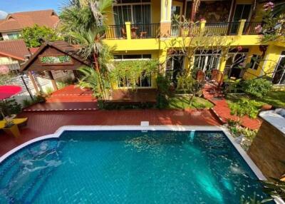 Unique touch guesthouse for sale in Muang Chiang Mai