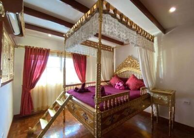 Unique touch guesthouse for sale in Muang Chiang Mai