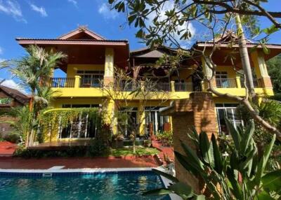 Unique touch guesthouse for sale in Muang Chiang Mai