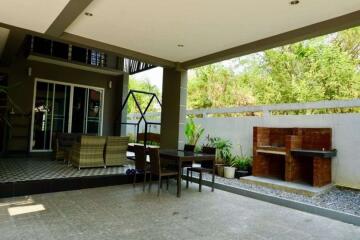 A modern house with pool for rent or sale in San Sai, Chiang Mai