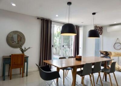 A modern house with pool for rent or sale in San Sai, Chiang Mai