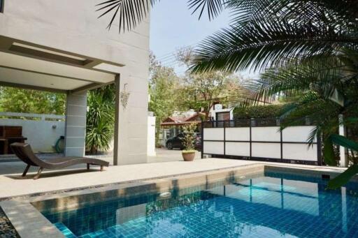 A modern house with pool for rent or sale in San Sai, Chiang Mai