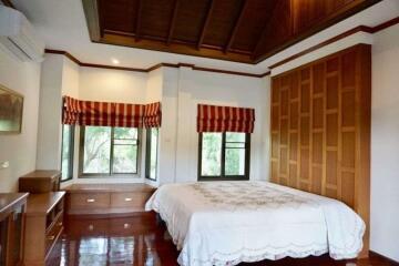 5 Bed house for sale in Muang Chiang Mai