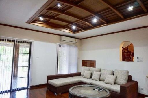 5 Bed house for sale in Muang Chiang Mai