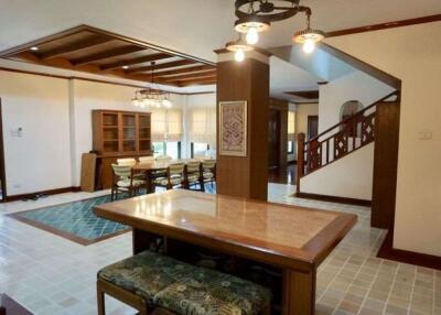 5 Bed house for sale in Muang Chiang Mai